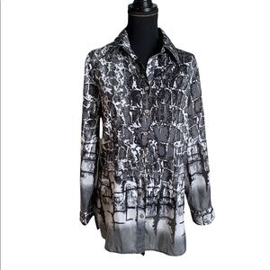 Mishca Women’s Long Sleeve Button Down Blouse size Medium